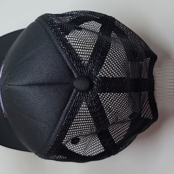 Quiksilver Black Padded & Mesh Snapback Baseball Cap Hat - Picture 9 of 10